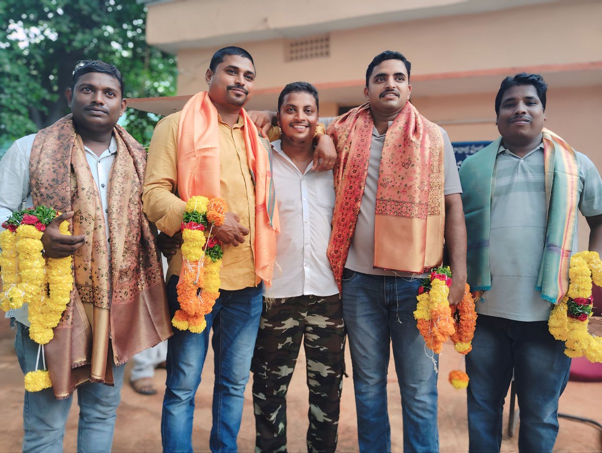 ImMattapalli's tweet photo. Congratulations to my friends who are going on transfer today; I wish you a pleasant life there too. https://t.co/zuGQRns8eY