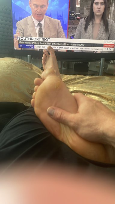 Watching the news https://t.co/vnPkbigMQj