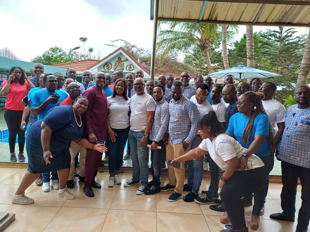 GLICOLife's tweet image. At GLICO Life, we build relationships and secure futures! Our MD, Maame Dufie Achampong-Kyei, connects with sector managers, fostering an environment of trust and transparency. Experience this same security by insuring with us! Hotline: 0202 222 113. #GLICOGroup #GLICOLife