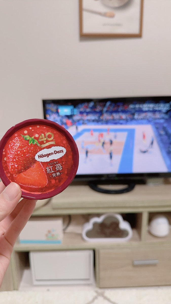 aoiroom2's tweet photo. 男子バレー🏐
最高すぎた！！
次の試合も楽しみー😊
ハイキューで学んだバレー用語がオリンピックで���かされてる笑 https://t.co/G3LzMU7PGl