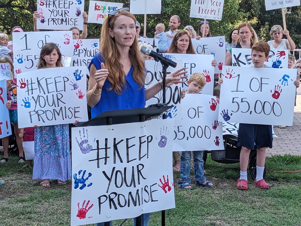 LSchlemmer_WUNC's tweet image. NC families on the Opportunity Scholarship waitlist to receive vouchers for private school gathered today to call for the #NCGA House to clear the list #nced #ncpol
