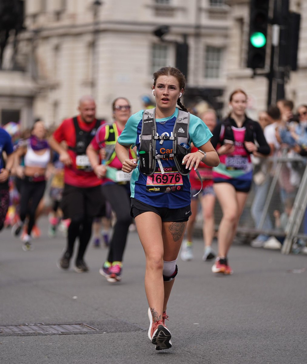 GuysCancerC's tweet photo. Brooke took on the @LLHalf marathon to honour her nan who passed away in 2021 from cancer, and to raise money for Guyβs Cancer.
Read Brookeβs story, and find out how you can take on the #OneLifeChallenge to remember a loved one. https://t.co/M6yeJeLBU4 https://t.co/2XzUDGks2s