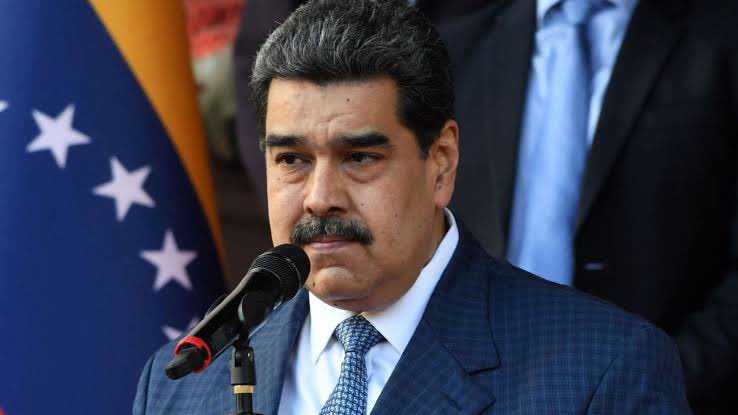 eduardomenoni's tweet photo. 🚨| URGENTE: DURÍSIMO GOLPE al Tirano Nicolás Maduro. La aplicación VenApp ha sido quitada de la App Store de Apple, después de que el genocida Nicolás Maduro anunciara una actualización para reportar y perseguir a venezolanos que han salido a manifestarse en las calles. 🇻🇪 https://t.co/w1ESXbKRCq