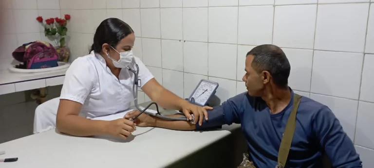 MPPSalud (@minsaludve) on Twitter photo #NotiSalud🩺 | Centros de Salud de Barinas garantizan atención médica a pacientes con normalidad
Leer + aquí 👉lc.cx/dQBnjC
#JuntosPorCadaLatido
#VenezuelaEsPaz
#Comanditos
<a href="/NicolasMaduro/">Nicolás Maduro</a>
<a href="/MagaGutierrezV/">Magaly Gutiérrez Viña</a> #NotiSalud🩺 | Centros de Salud de Barinas garantizan atención médica a pacientes con normalidad
Leer + aquí 👉lc.cx/dQBnjC
#JuntosPorCadaLatido
#VenezuelaEsPaz
#Comanditos
<a href="/NicolasMaduro/">Nicolás Maduro</a>
<a href="/MagaGutierrezV/">Magaly Gutiérrez Viña</a>