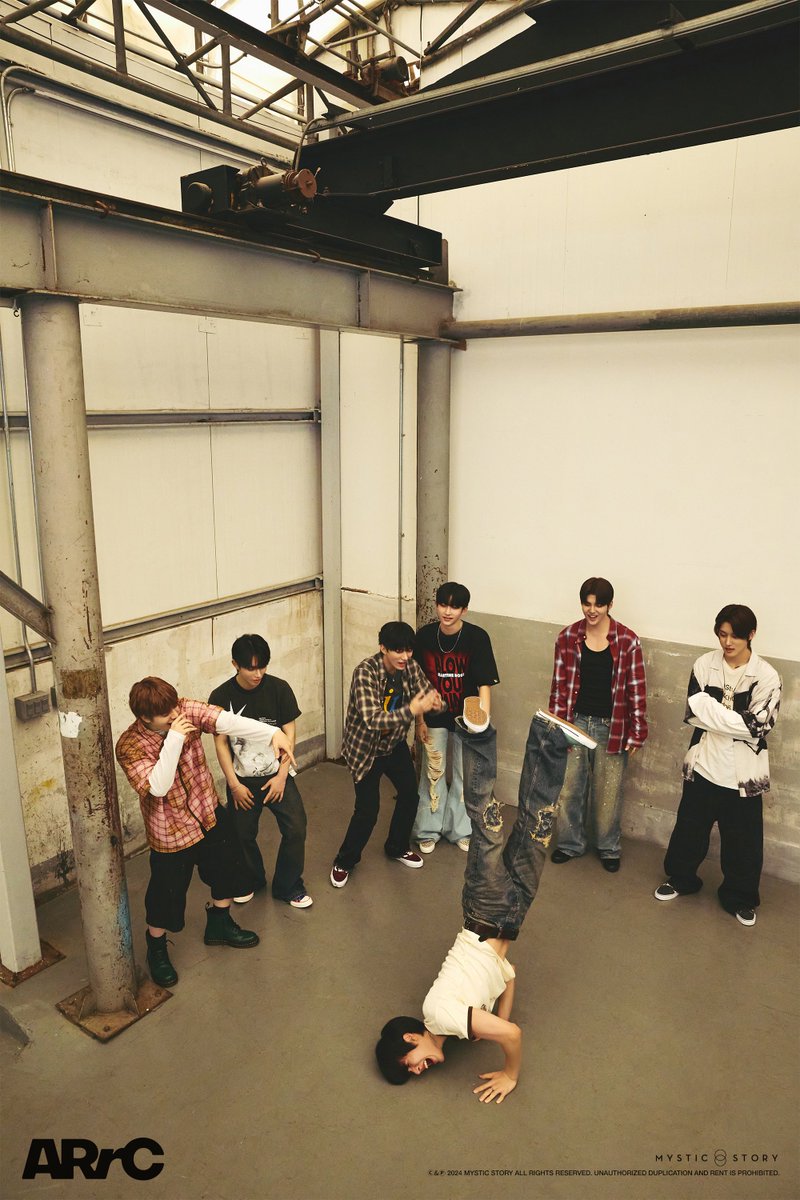 official_arrc's tweet photo. ARrC THE 1ST EP 'AR^C' Photo Drop #1

ARrC THE 1ST EP 'AR^C'
2024.08.19

#ARrC #아크 
#ARx2C https://t.co/fxTae4PsMF