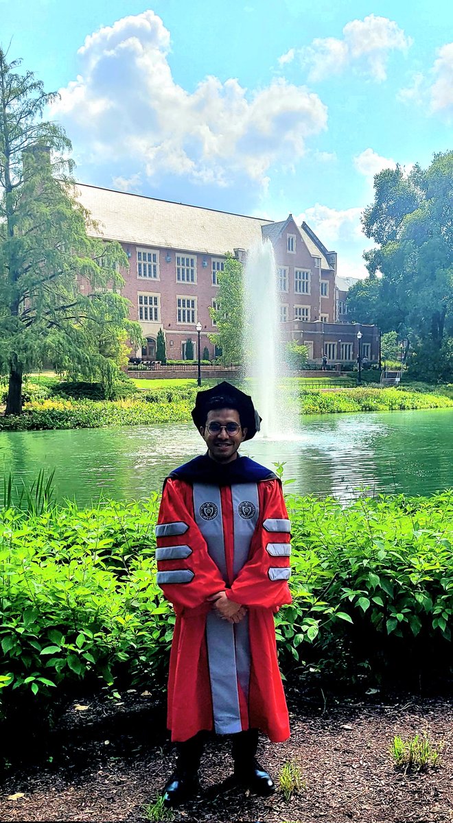 On Sunday, two of our lab members will be graduating - Danielle Ferguson and Pranav Rana. We wish them all the best!