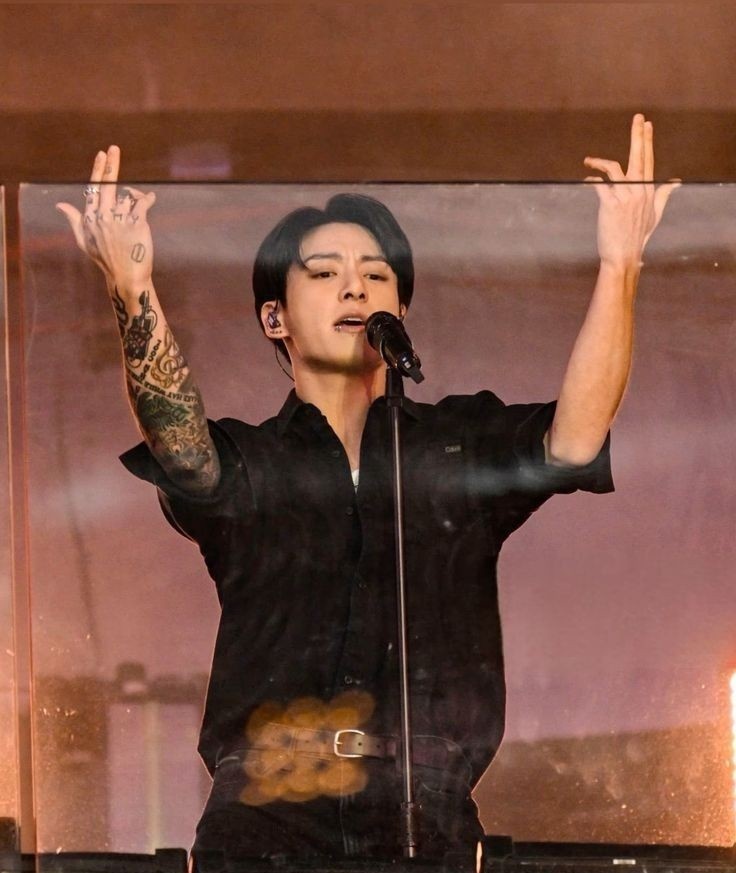 dailyjkpraise's tweet photo. #JUNGKOOK knows his success, power and impact

— A THREAD https://t.co/J8lKfxQixz