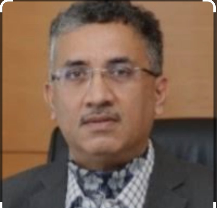 देख रहा है विनोद से....चले गए विनोद 
बहुत बहुत बधाई <a href="/Mukeshias/">Mukesh Kumar</a> सर जी उम्मीद है आप गुजरात के शिक्षक की ओर गुजरात के शिक्षण दोनो को वेदना को समझेंगे और उनको न्याय देगे..सबसे पहली यही मांग है ज्ञान सहायक योजना को सम्पूर्ण रूप से रद्द कर दे 🙏
#गुजरात_मांगे_स्थाई_शिक्षक