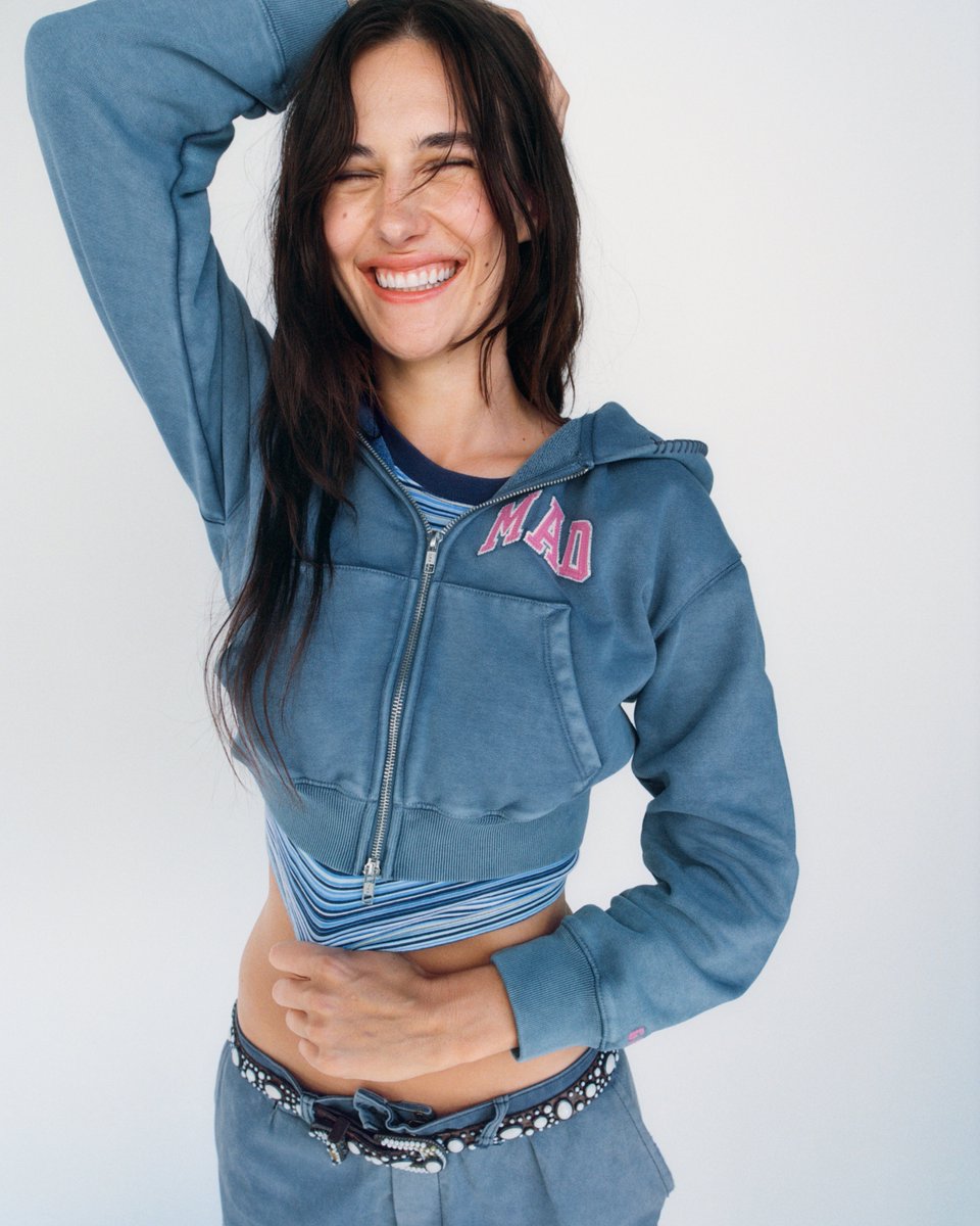 PeimanRaf's tweet image. madhappy &amp;amp; gap - available globally friday :) 

wwd.com/fashion-news/s…