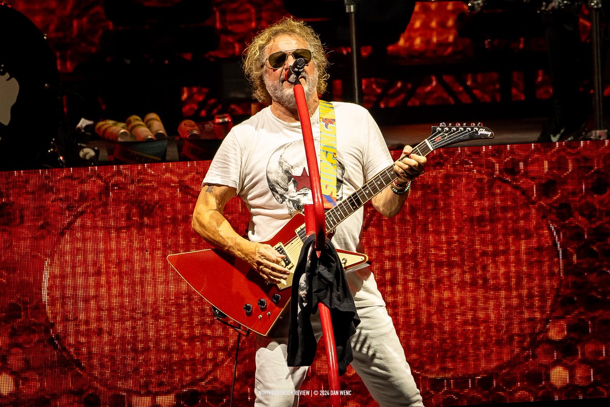 NERockReview's tweet image. Sammy Hagar

The Best of All Worlds Tour  featuring Michael Anthony, Joe Satriani and Jason Bonham

Xfinity Center | July 26, 2024

MANSFIELD, Mass. - Summer Nights and Sammy Hagar orchestrating a performance of Van Halen classics and so much more were on tap for this stop on The…