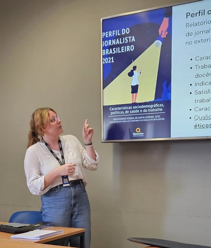 objETHOS's tweet image. ObjETHOS no Media Ethics Conference 2024, realizado em Coimbra, Portugal.

✍🏼 A pesquisadora Natália Huf apresentou dados parciais do artigo “Reflexões sobre os valores éticos no jornalismo: uma análise comparativa a partir do Perfil do Jornalista Brasileiro 2021”.