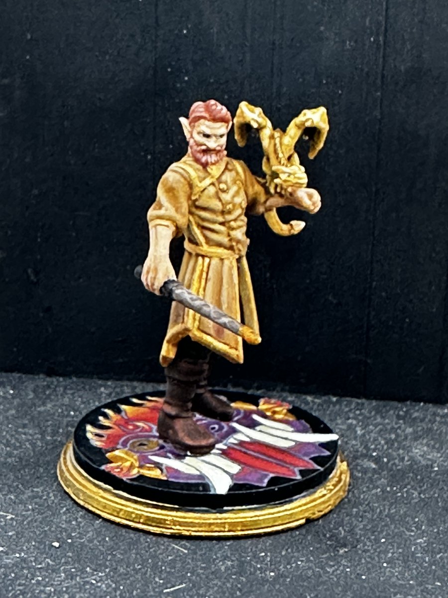 PSchlamazzle's tweet photo. Painted this NPC on the side. Gold dragon in human form.
#spacemarines #epicencounters #steamforgedgames #miniatures #gamesworkshoppaints #scale75paints #paulyschlamazzle #eldritchfoundry https://t.co/eCu4vPZbYl