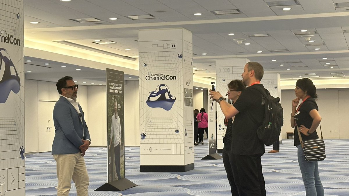 katko's tweet photo. Interviews at #ChannelCon :) https://t.co/ezQDODWVcw