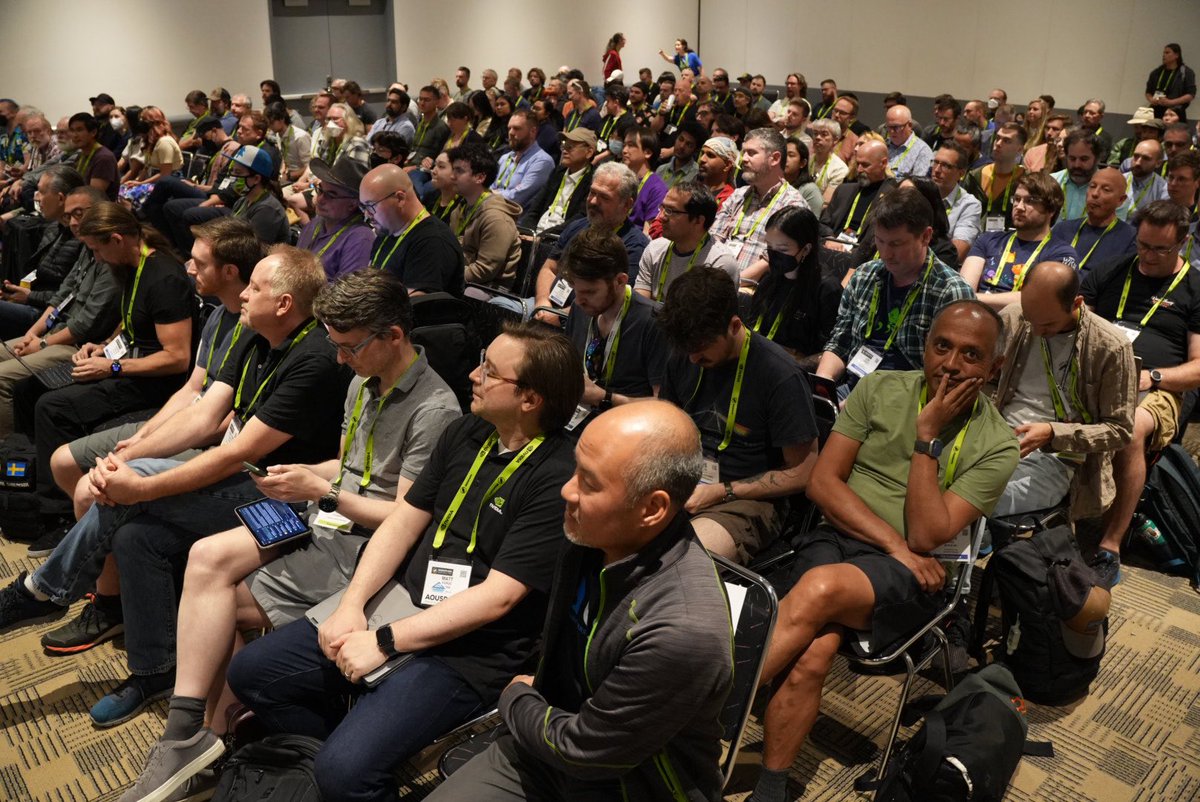 I can’t share photos of the presentations, but I can show you the full room at the <a href="/Pixar/">Pixar</a> <a href="/openusd/">Pixar's OpenUSD</a> open source meetup. #SIGGRAPH2024