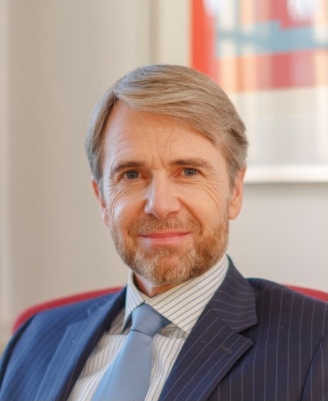 Please give a warm Canadian welcome to the new designate Danish Ambassador to Canada, Jarl Frijs-Madsen! Jarl will take up the position August 1 and therefore take over this account as of tomorrow.