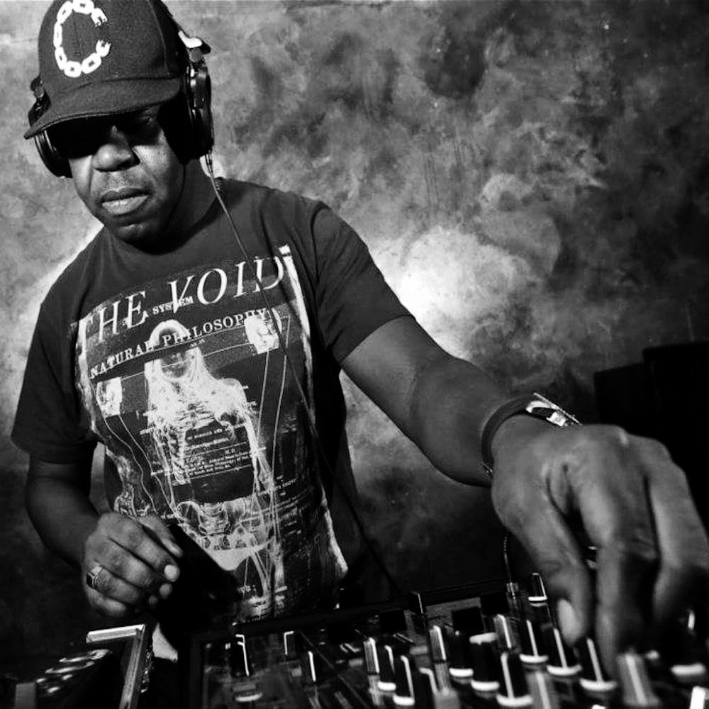 RIP DJ Randall... A DJ's DJ... Too hot to handle. I will I never forget that set you did on Kiss all those years ago... Blew my mind, and a personal fav!!! Thank You for the music 💔🕊