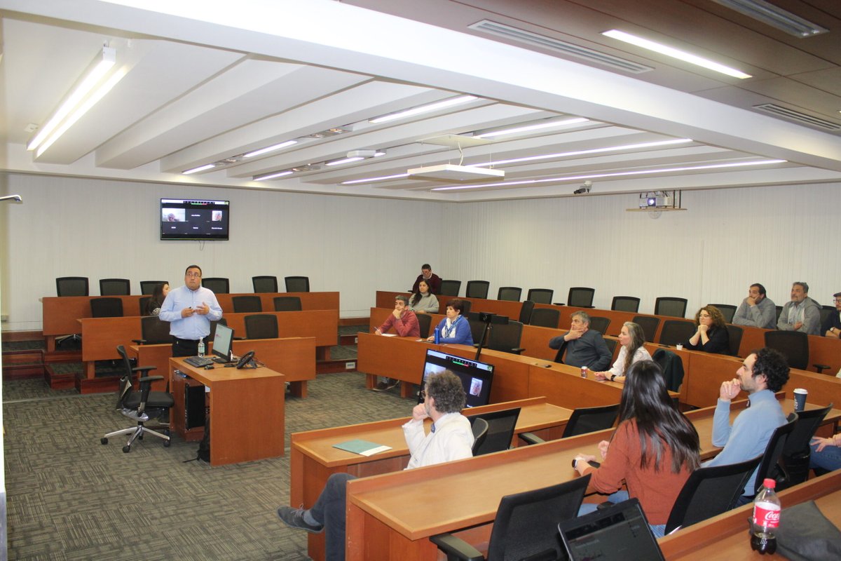 ¡Felicitamos a nuestro nuevo Doctor en Ciencias e Innovación en Medicina, Limberg Jaldin Crespo! 🥳

Aprobado con distinción máxima 🎓

Revisa la noticia completa aquí ⬇️
acortar.link/WYjlxY

<a href="/UDD_cl/">UDD</a> <a href="/UDD_FM/">Facultad de Medicina CAS UDD</a> <a href="/ICIMUDD/">Instituto de Ciencias e Innovación en Medicina</a> <a href="/InvestigaUDD/">Investigación UDD</a>