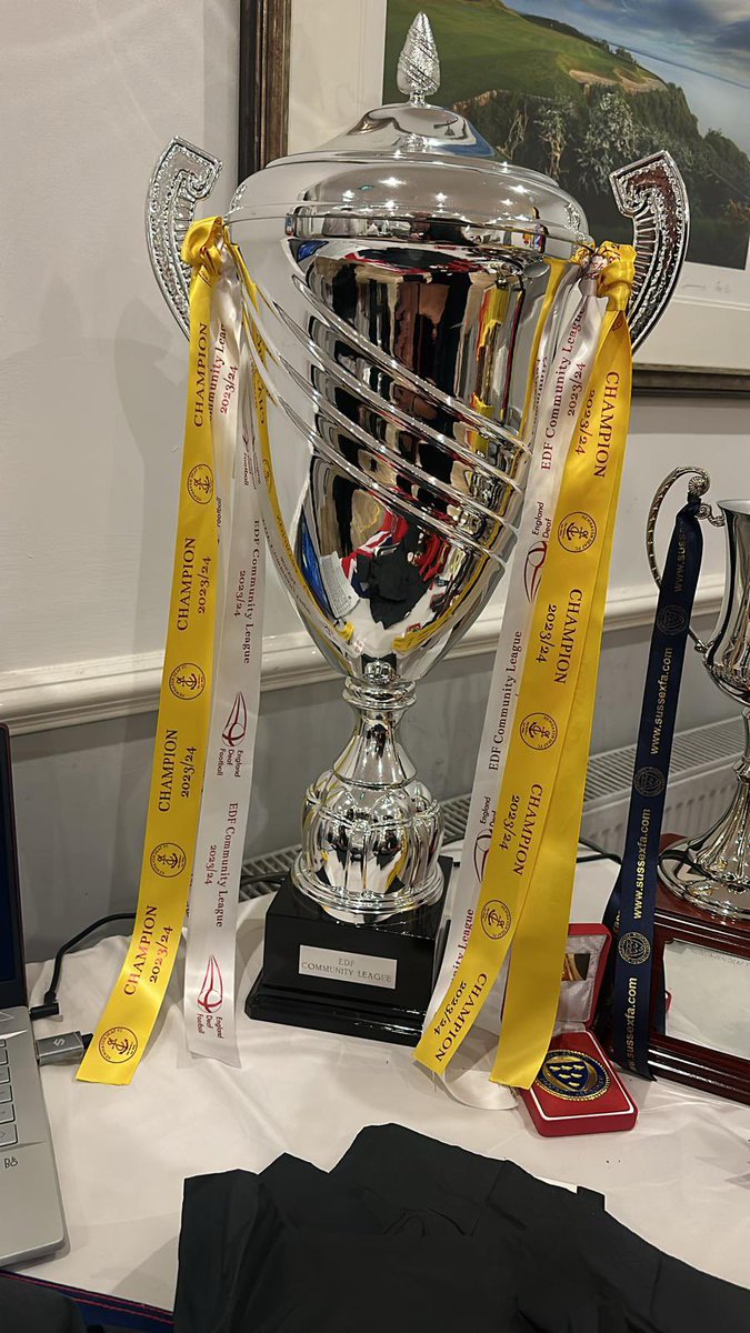 Congratulations to Newhaven Deaf FC for this season’s EDF Community League winner. Gutted EDF General Secretary Sean couldn’t be there to join their celebration last weekend as they received the medals &amp; trophy. Again, congratulations to Newhaven Deaf FC! 

<a href="/deafsport/">UK Deaf Sport</a> <a href="/NewhavenFC/">Newhaven FC</a>