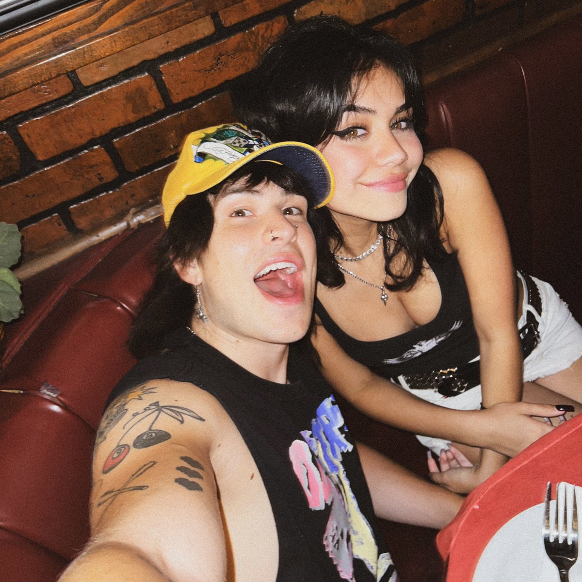 jakewebber's tweet image. it’s national tarayummy day!🎂
you’re a star to the world and the world to all who love you!!!
happy birthday best friend!