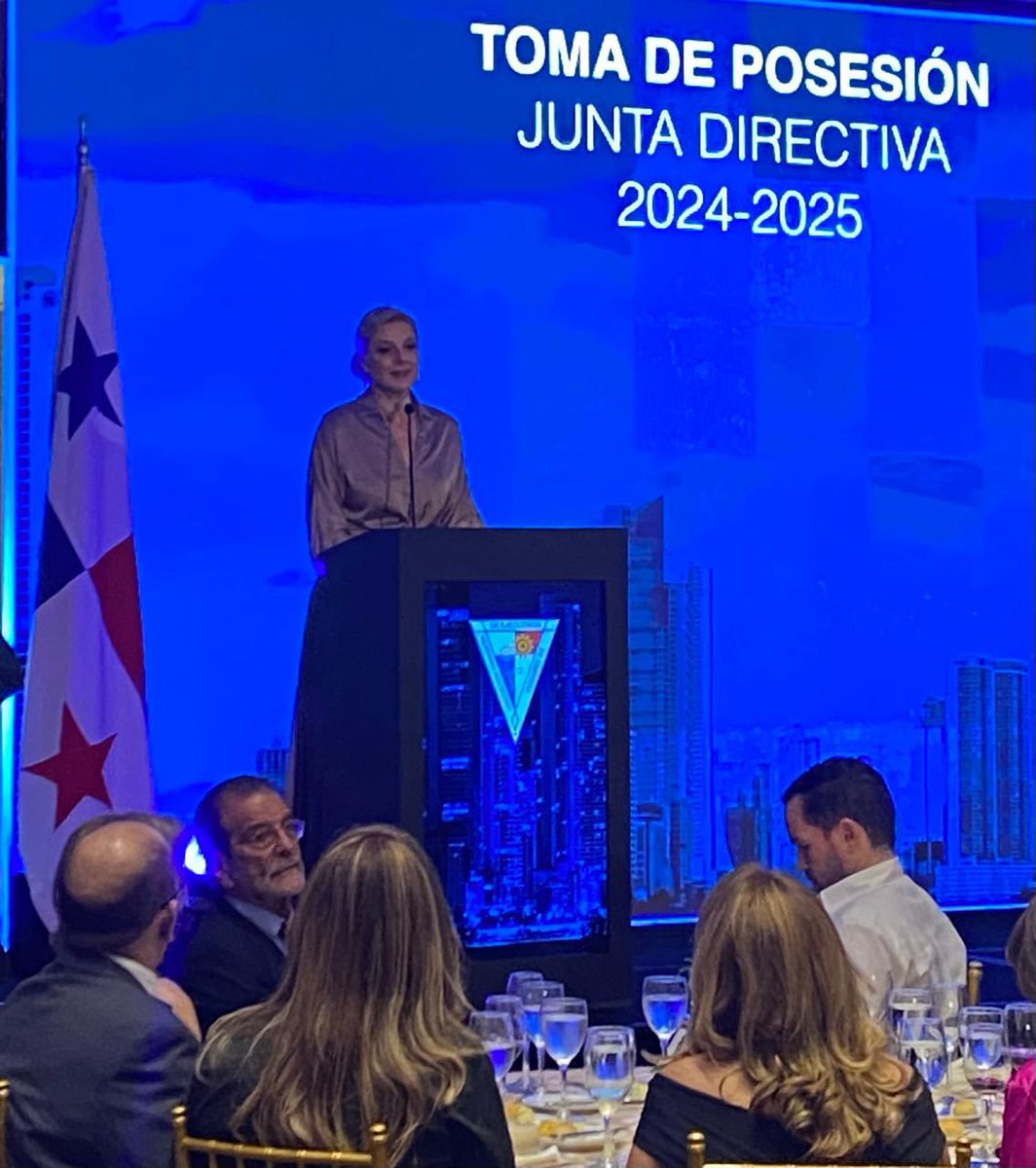 Anoche, la nueva presidenta de Apede hizo un discurso explosivo y muy bueno!, hay que Leerlo! <a href="/Gdesanctis/">Giulia De Sanctis- hija de inmigrantes</a> <a href="/gberroaloo/">Gerardo Berroa Loo</a> <a href="/atenogenesR/">ATENOGENES RODRIGUEZ</a> <a href="/Marodriguez1971/">Miguel A. Rodríguez</a> <a href="/Apedeorg/">APEDE</a> <a href="/apezet/">Anabella Pezet</a> <a href="/ApedeColon/">APEDE Capítulo de Colón</a> <a href="/apede_chiriqui/">Apede_Chiriquí</a> <a href="/juanariaspty/">Juan A. Arias S.</a> <a href="/elsiglodigital/">El Siglo de Panamá</a> <a href="/prensacom/">La Prensa Panamá</a> <a href="/criticaenlinea/">Diario Critica.Pa</a> <a href="/lindabran1/">Linda Bran</a> <a href="/RaulAlvarez19/">Raúl Alvarez Clément</a>