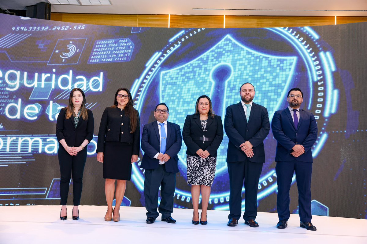EconomiaSV's tweet photo. Continuamos trabajando en la transformación digital de El Salvador. 🇸🇻 

Hoy, el Consejo de Vigilancia de la Profesión de la Contaduría Pública y Auditoría (CVPCPA) lanza el uso de #FirmaElectrónica para los profesionales de la Contaduría Pública y Auditores. https://t.co/gNCt8aWUDo