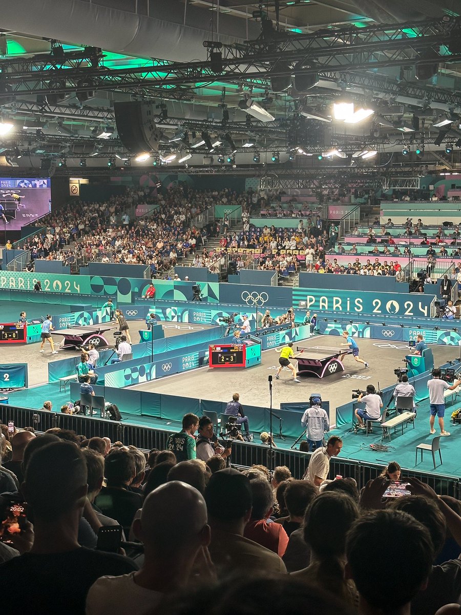 Day 2 in Paris - Eiffel Tower, Clubhouse 24 + table tennis🤩🥰