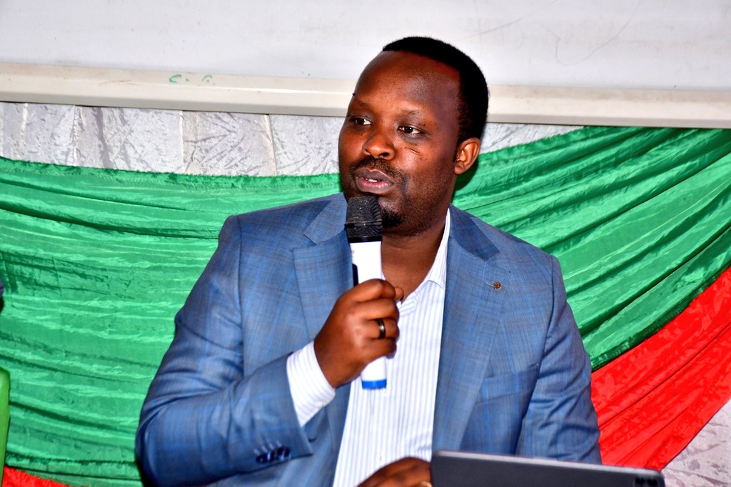 Gitega's tweet photo. #Burundi Dans son allocution , le représentant régional de #STEM_POWER ,Serukiza Espoir a indiqué que le centre #STEM_UPG inauguré est un investissement dans l'avenir des étudiants et dans l'avancement de la recherche et de l'innovation. https://t.co/pTAeRlQcgl