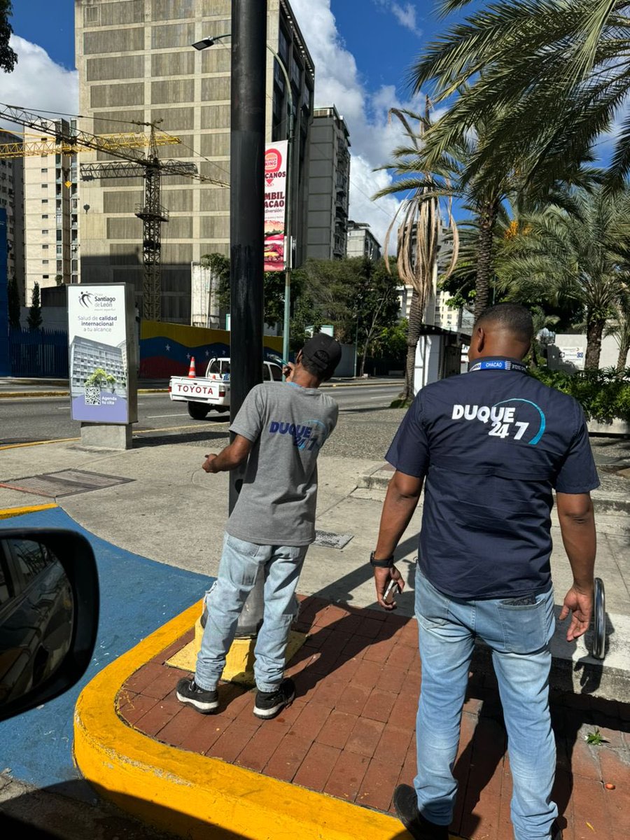 Trabajadores de Chacao 24/7 tweet media