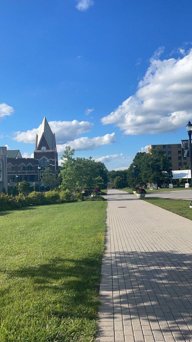 One year ago today marks my commitment to Xavier university!! Couldn’t be more happy with my decision, and I’m sooo excited for this new chapter to begin a year from now. 💙