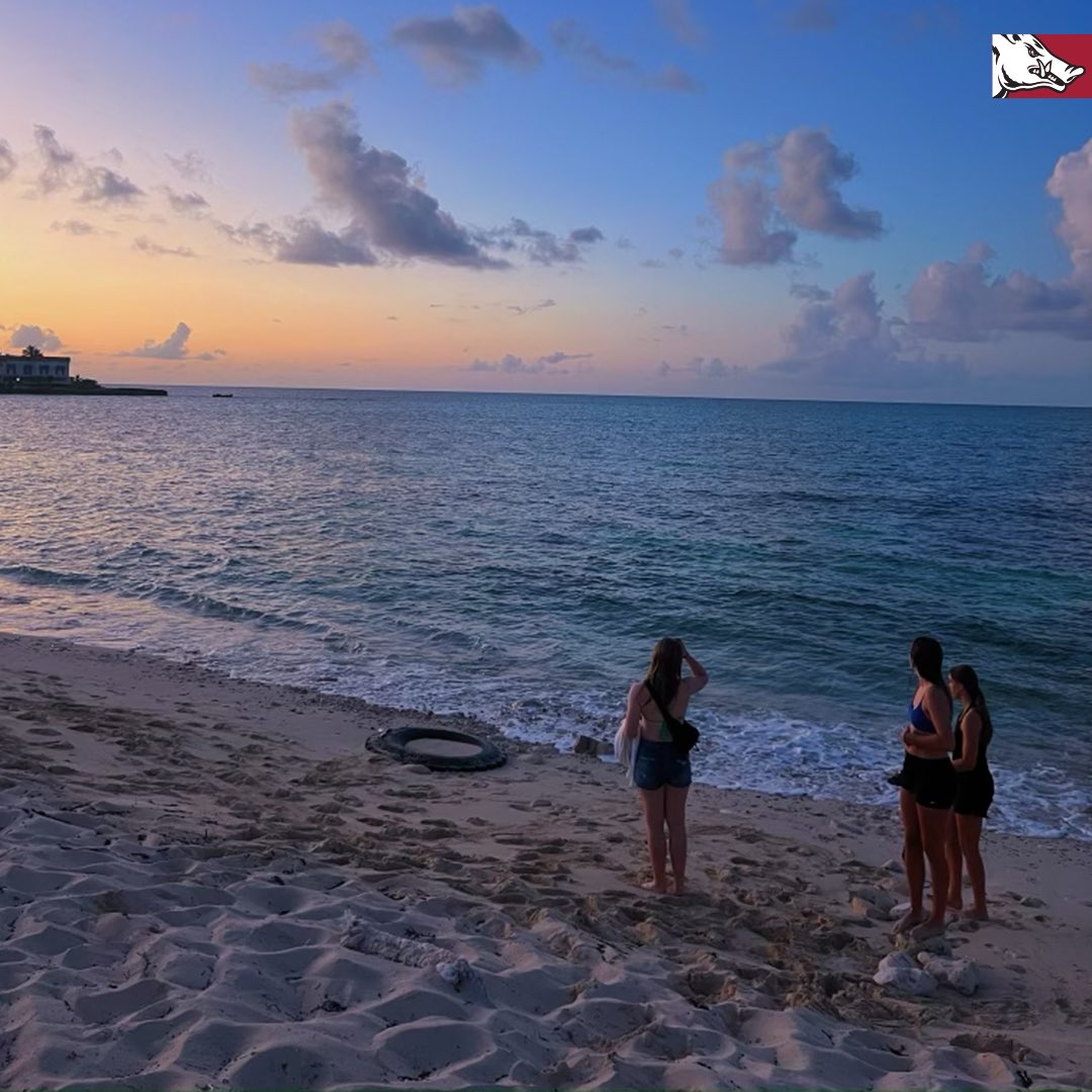 This past weekend <a href="/MarynArcher/">Maryn Archer</a>, <a href="/jennalawrence34/">Jenna Lawrence</a>, <a href="/cristiinita7/">Cristina Sanchez Cerqueira</a> and <a href="/RazorbackSAAC/">Razorback SAAC</a> traveled to the Bahamas to serve in the community by coaching basketball camps and participating in the clean up of Freedom Park. So proud of these Razorbacks!🐗