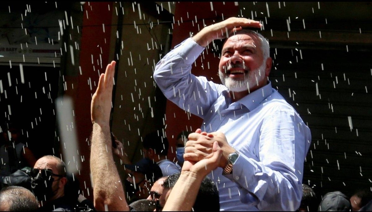Madem ölüm tek bir defa gelecek,
O da neden Allah için olmasın?