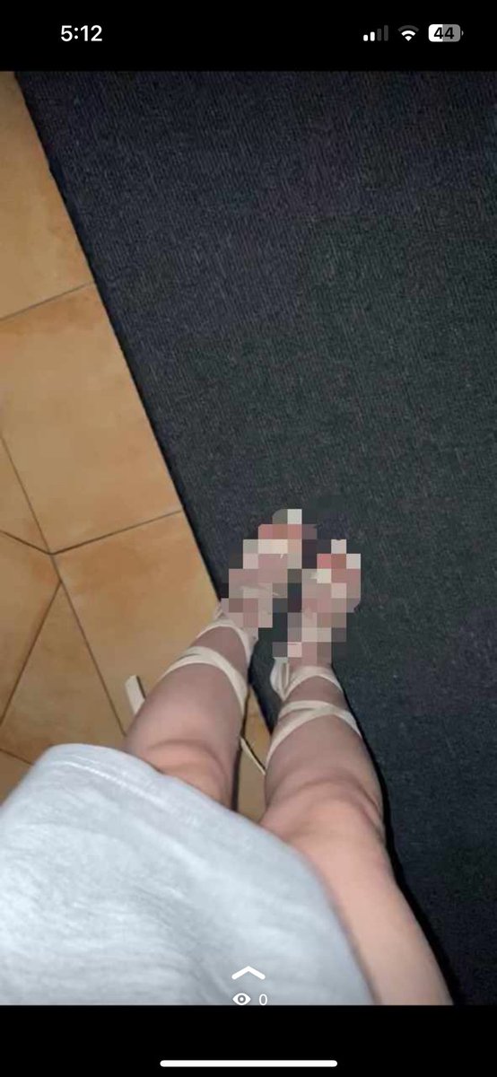 Hello! If you want to see the full video just dm me!😇 Hopefully you guys enjoyed the last few hot days 🥰 #feet #feetpics #SellingContent #love #hot #shoes #summer #sun