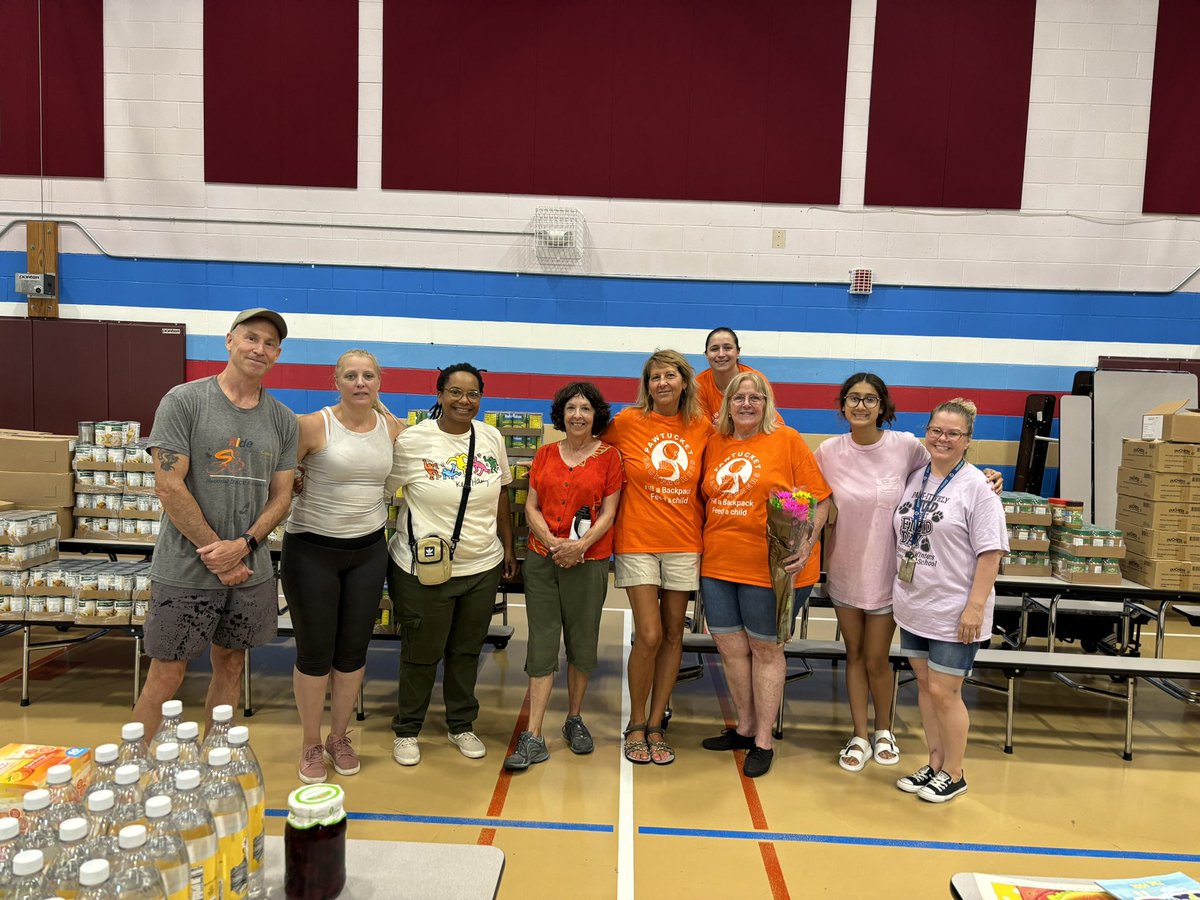 Thank you to the Pawtucket Community Police for helping the Pawtucket Backpackers get ready for the free food distribution on Wed Aug 7th at Fallon Elementary 11 am -1 pm use door 4 bring your bags