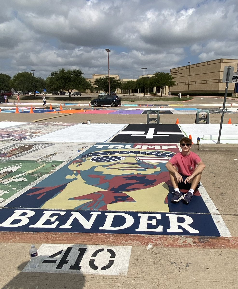 JohnBen45775430's tweet photo. Currently considering about repainting my mural. https://t.co/YlCT4pHEmo
