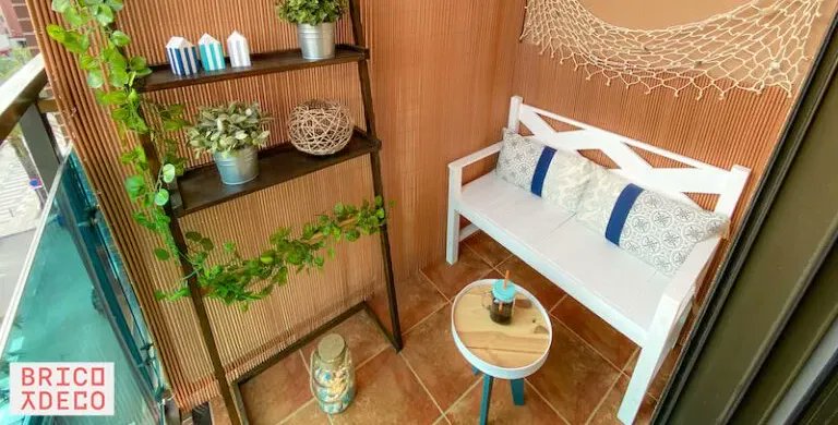 No hay nada como disfrutar de tu #balcón en #verano por pequeño que sea. No te pierdas estos #consejos para sacarle el máximo partido y convertirlo en un lugar acogedor y con estilo.
👉 cutt.ly/Selx0miK
#bricolaje #mujermanitas #territoriopractico #bricolajecasero