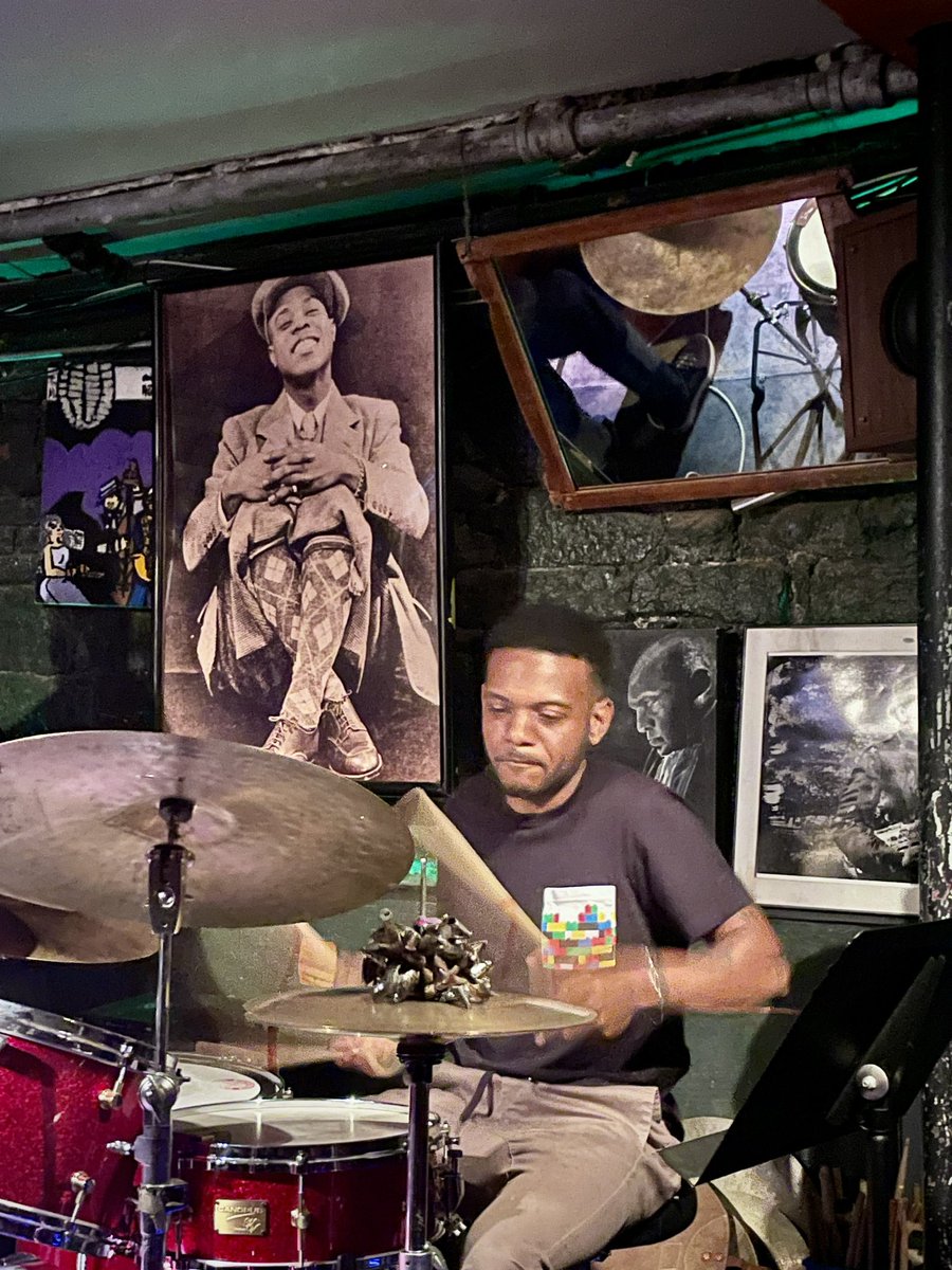 November522's tweet image. 뉴욕에서의 마지막 밤