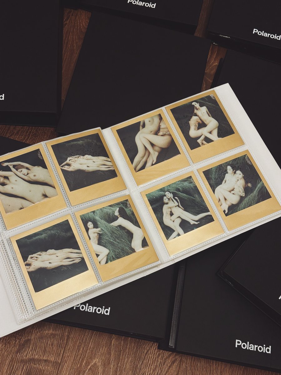 14本
每本160張
2240張寶利來人體作品
WANIMAL POLAROID
2024再拍一年
2025出新影集 https://t.co/1BSn6SSN1a