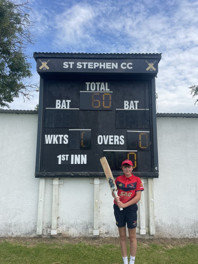 Well batted Carys Lambe scoring 60 off 41 balls today for our U15s against Cornwall! 🏏🔥🏴󠁧󠁢󠁷󠁬󠁳󠁿