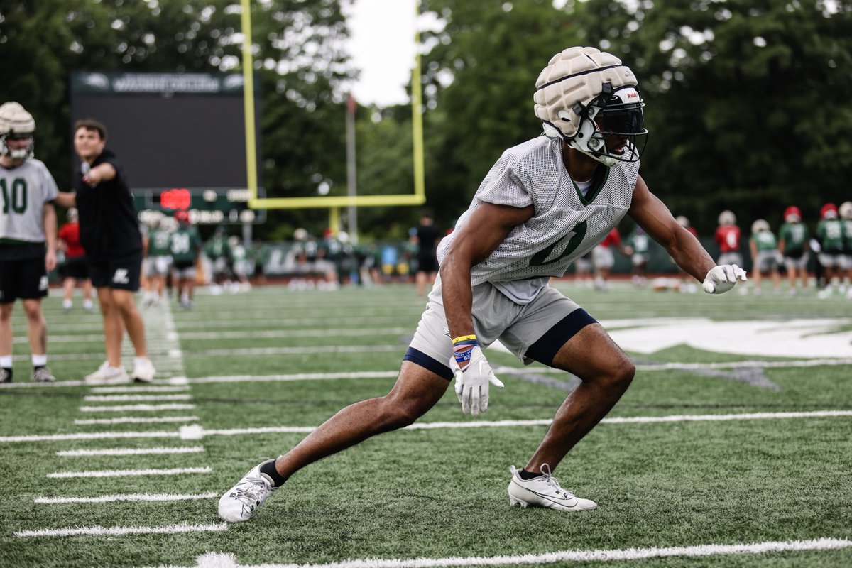 Wagner_Football's tweet photo. Day 1️⃣ #LetsFly https://t.co/OJJrebO4JX