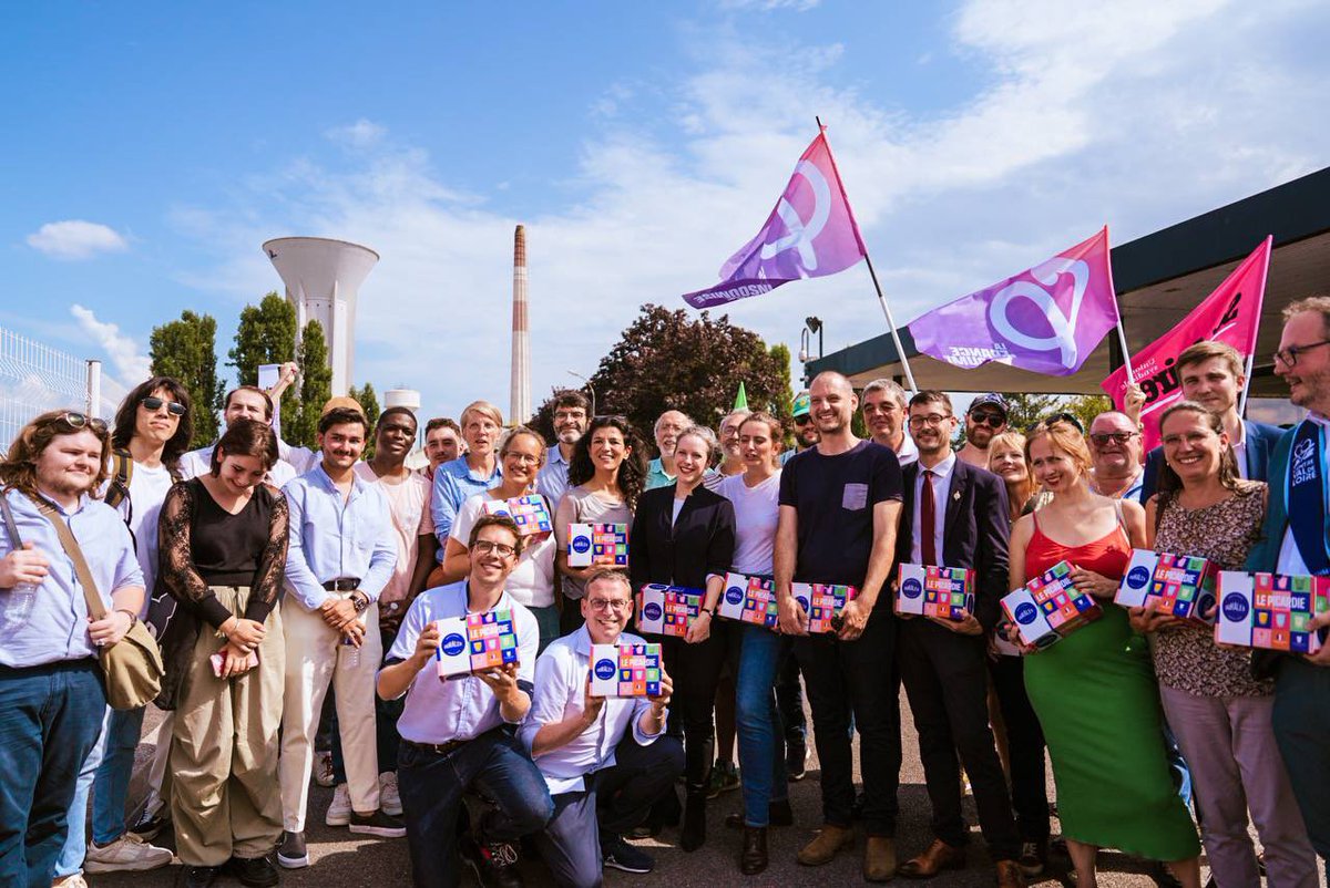 🔴🟢🟡🟣

Retour en photos sur le déplacement de <a href="/CastetsLucie/">Lucie Castets</a> au sein de l’usine Duralex à La Chapelle-Saint-Mesmin. 

Accompagnée des élus du Nouveau Front populaire, Lucie Castets a réaffirmé son engagement à préserver le savoir faire de Duralex et ses emplois.