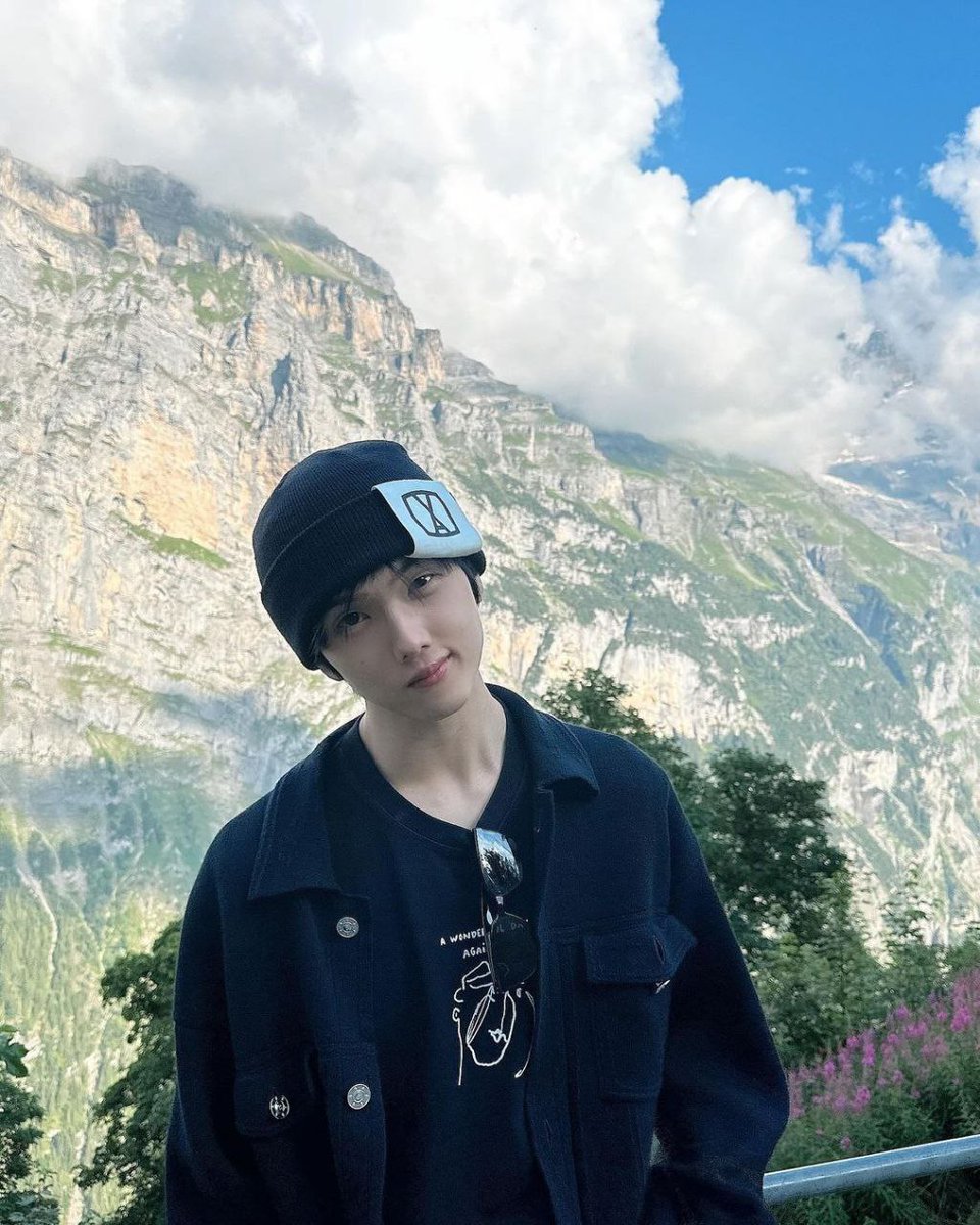 haxbits's tweet image. Selamat malam