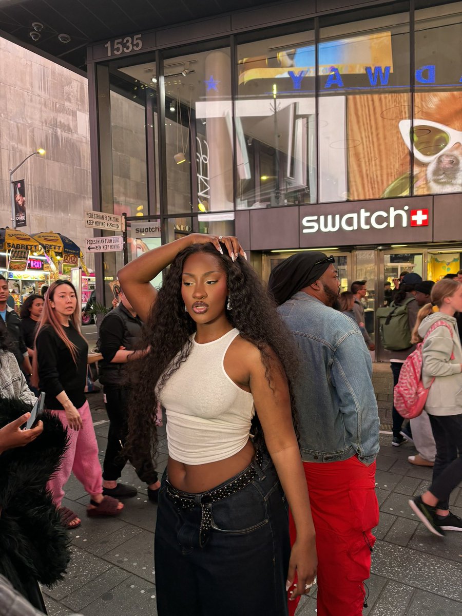 temsbaby's tweet image. BURNING VIDEO TOMORROW🌟❤️‍🔥🚀
6pm WAT