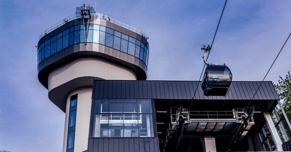 Pilkington AviSafe™ is a great solution for mitigating bird collisions. @nsgpilkingtonna

youtube.com/watch?v=pB1fKs…