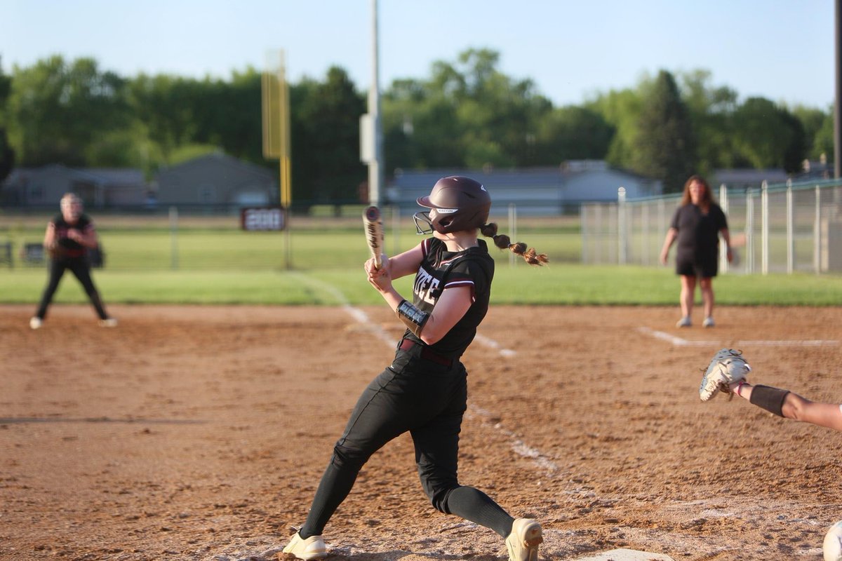 Independence Softball tweet media