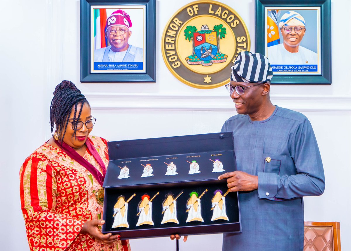 jidesanwoolu's tweet image. I received the President of the Nigerian Society of Engineers (NSE), Engr. Margaret Aina Oguntala, FNSE, at the Lagos House, Ikeja. 

We engaged in discussions focusing on the vital role engineering plays in enhancing the quality of life for citizens.