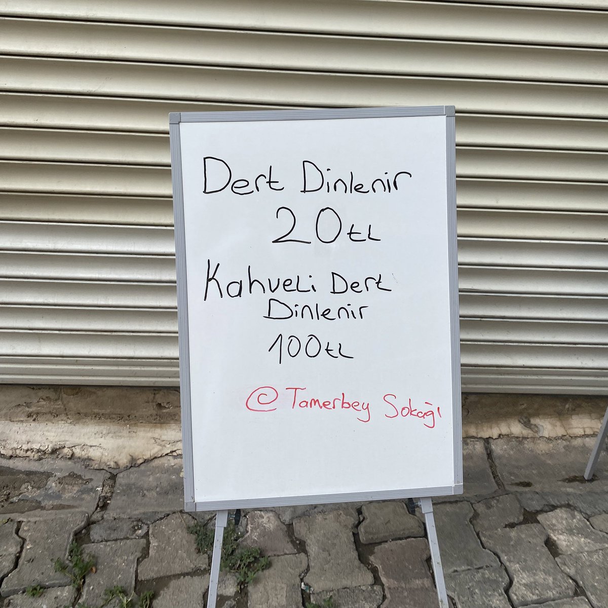 iremiaa_'s tweet photo. Benim kliniğin önünde duracak olan o mistik tabela 🥹🤲🎀🥲 https://t.co/uq6WiEA4XV