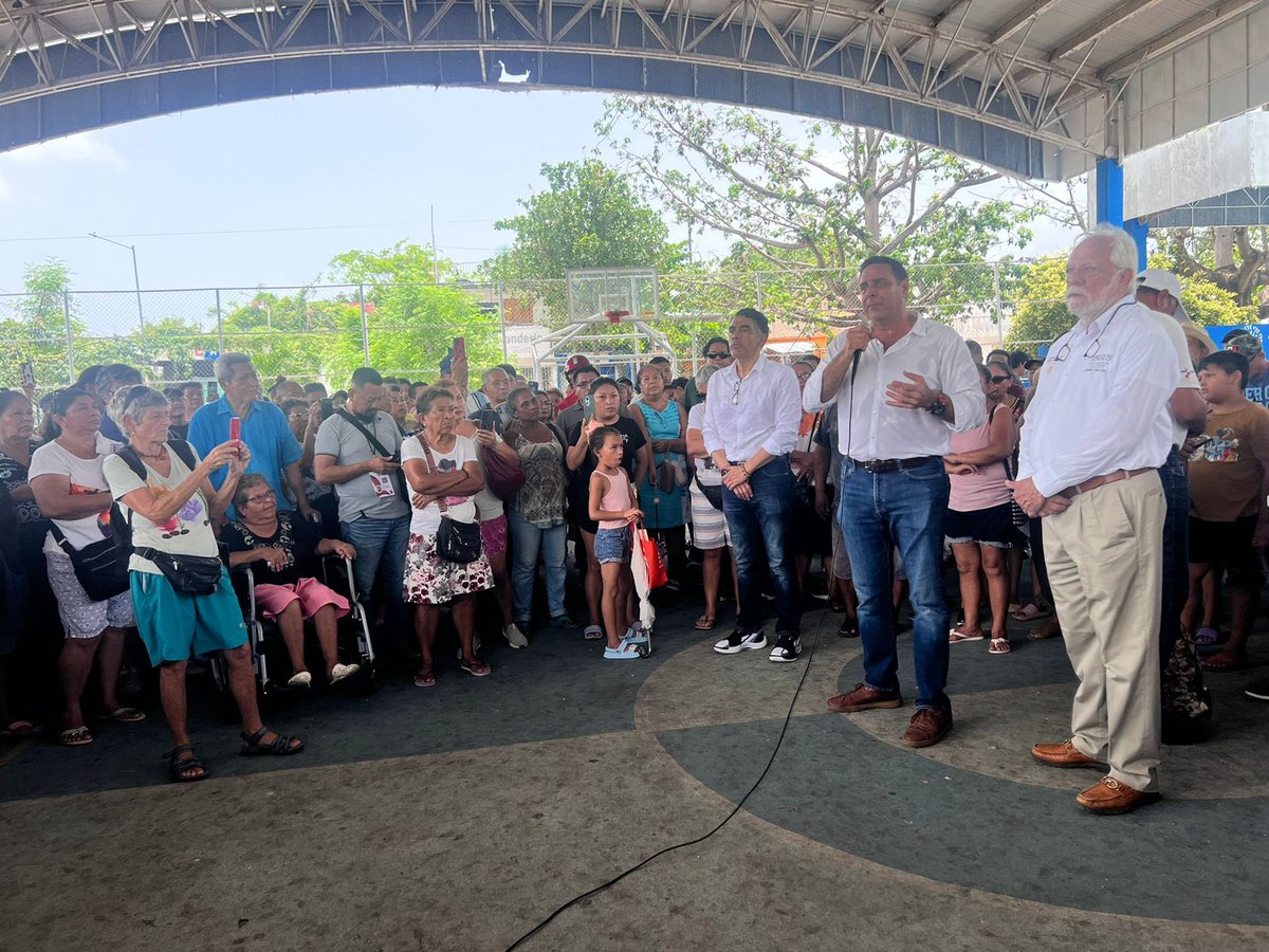 Garantizar la certeza jurídica del patrimonio de las familias de Quintana Roo es una prioridad de la Gobernadora <a href="/MaraLezama/">Mara Lezama</a> quien mediante el #NuevoAcuerdo , trabaja en conjunto con el gobierno del presidente <a href="/lopezobrador_/">Andrés Manuel</a> en la regularización de la colonia Luis Donaldo Colosio