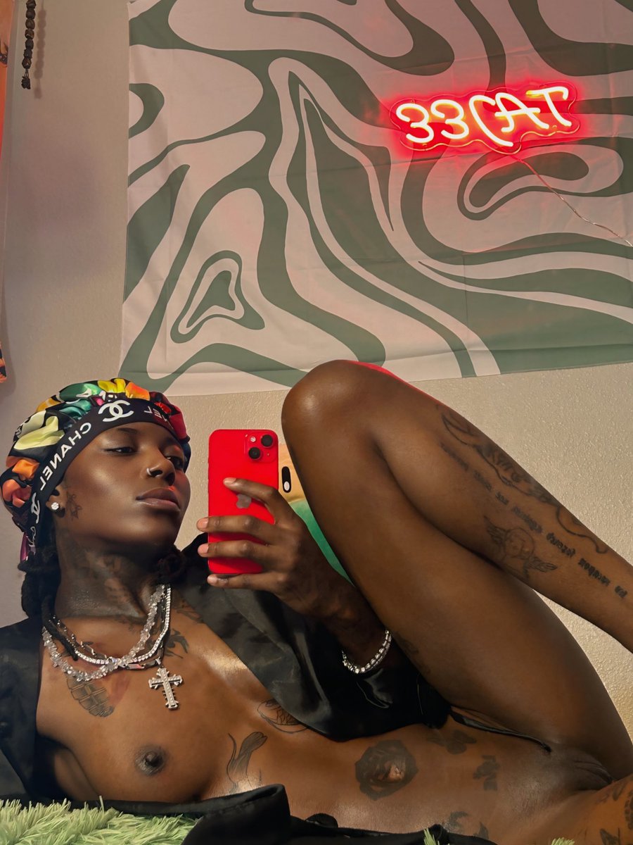 TAJEETW0's tweet photo. shea butta baby. https://t.co/VxeahF7YIY