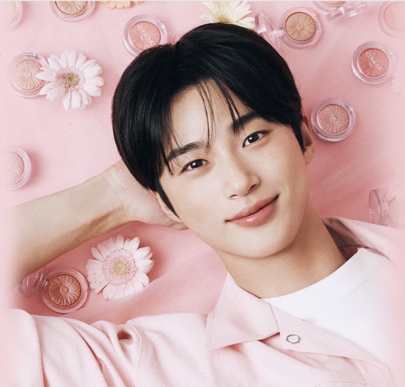 CLINIQUEウソクのビジュ最高🤦🏼‍♀️ #ピョンウソク #변우석