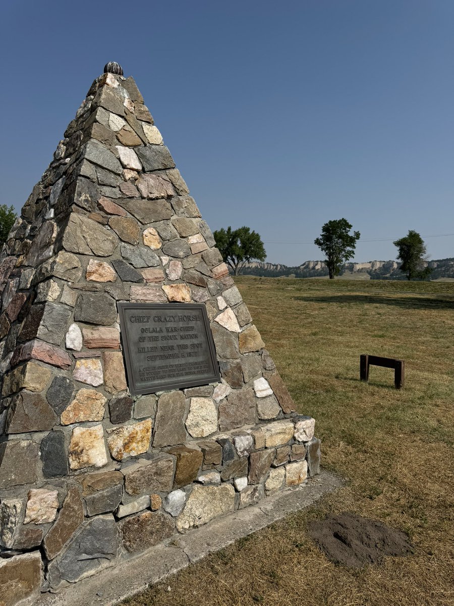 jimcoll's tweet photo. Fort Robinson operated as a fort from the early days of the Old West until after World War II. It was the site of the death of famed Sioux Chief Crazy Horse, and today operates as a state park. #IANRontheRoad https://t.co/FqB1bH3wK4